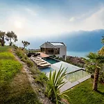 Vila Arias View *