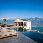 Vila Arias View *