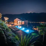 Arias View Vila
